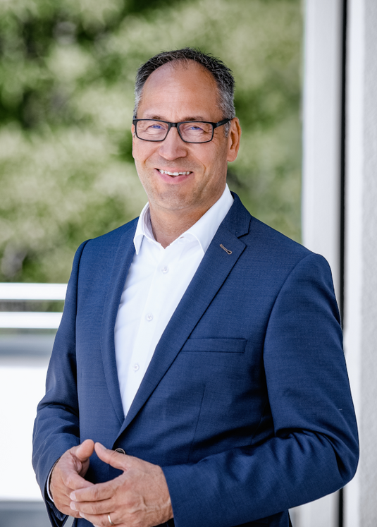 BAMAKA AG Vorstandsvorsitzender Thilo Brocksch Vorstandsvorsitzender Thilo Brocksch